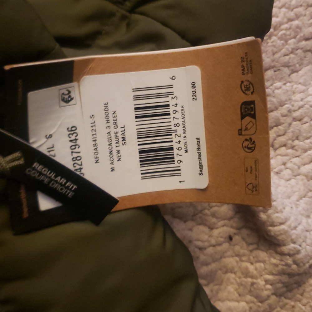 The North Face Puffer Jacket - Forest Green Adult Size Small - Picture 3 of 4
